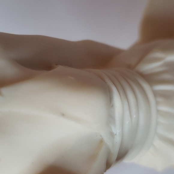 𝅺f.a.r.o. Collection Bride Vivian Statute Italy Wooden Platorm - Picture 14 of 14